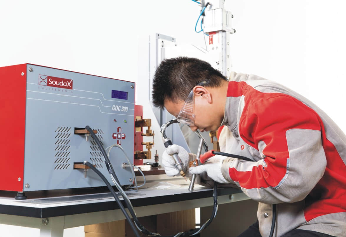 GDC 电容储能电源